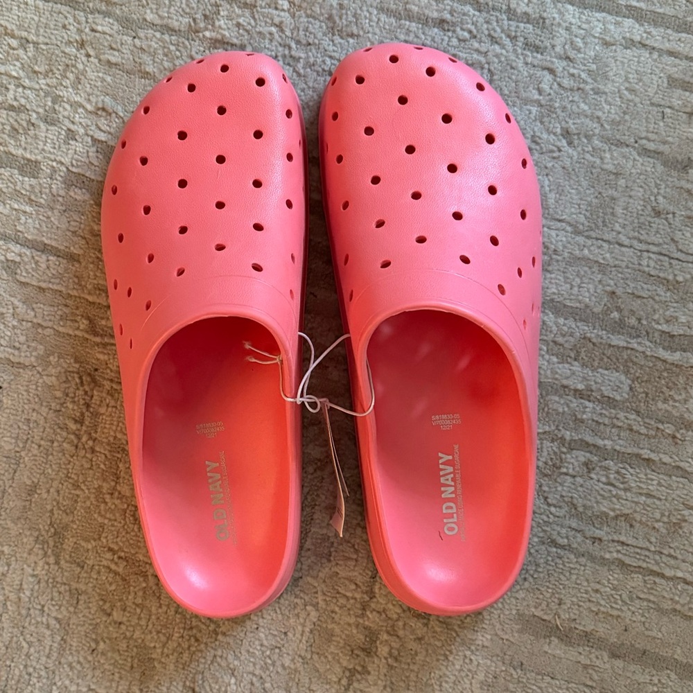 Old Navy Clogs/Slides